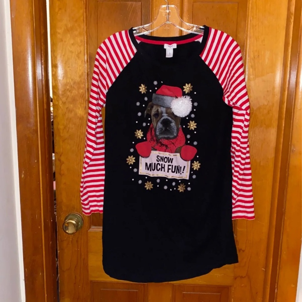 Long sleeve longer style Christmas shirt